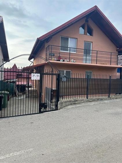 Casă cu Teren 220 Mp în Apahida