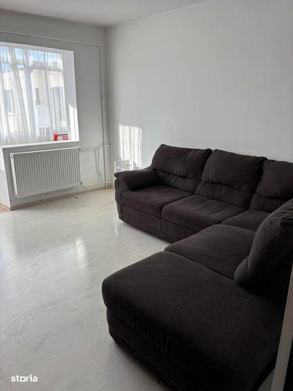 Apartament cu 2 camere decomandat în Vest