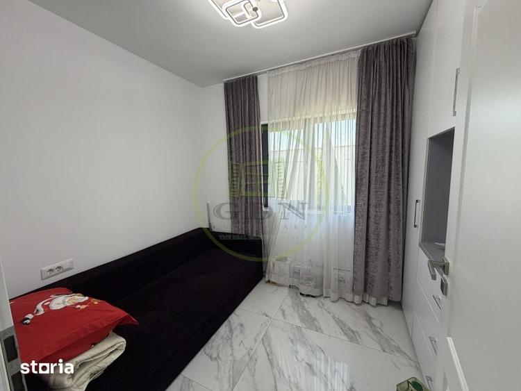 Casă cu 5 camere cu Teren 558 Mp în Malu Mare