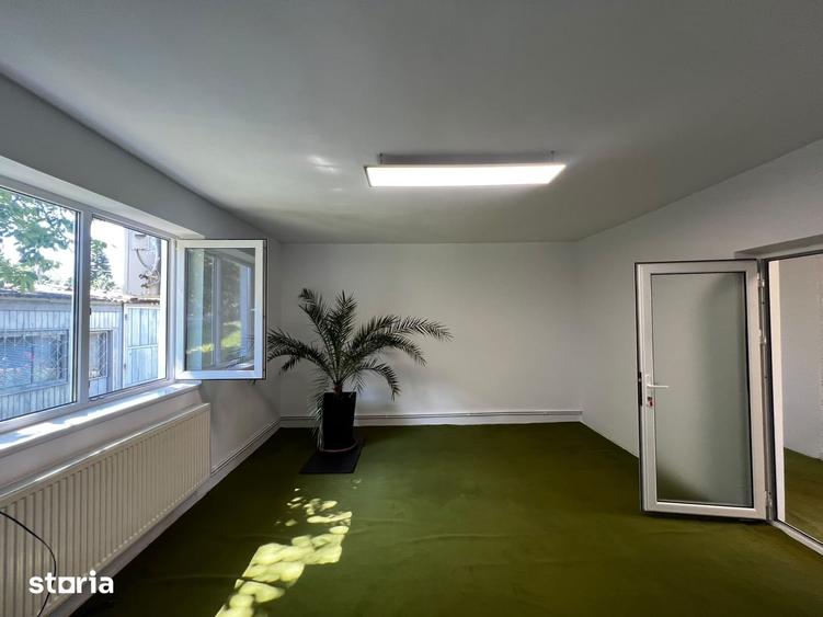 Casă cu 5 camere cu Teren 400 Mp în Păcurari