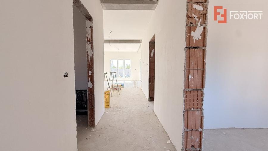 Duplex cu 3 camere cu Canalizare în Moșnița Veche