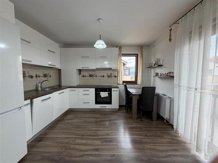 Apartament cu 2 camere decomandat, mobilat în Lazaret