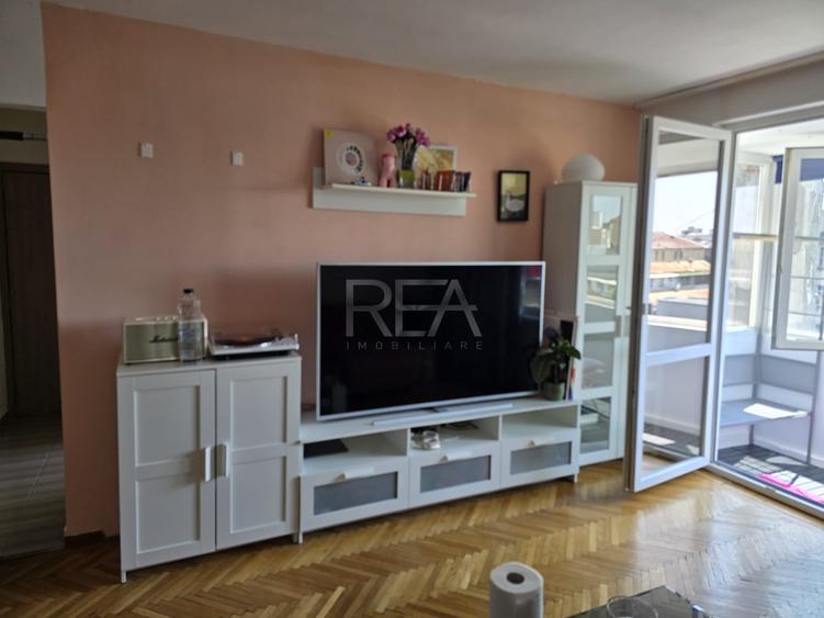 Apartament cu 2 camere semidecomandat, mobilat în Sala Palatului