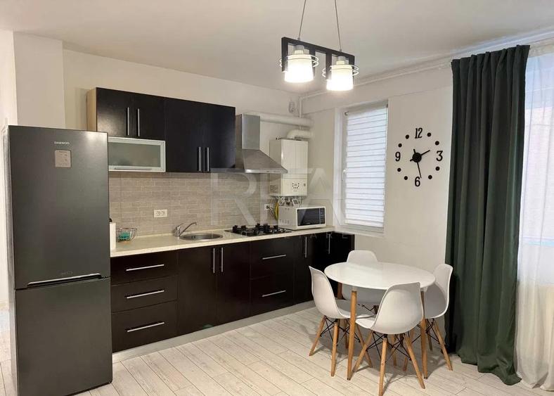 Apartament cu 2 camere, mobilat în Sebastian