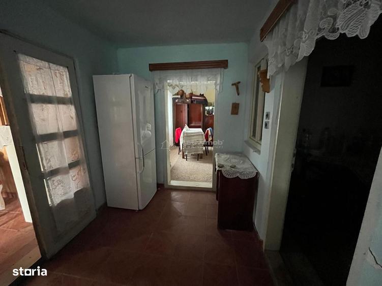 Casă cu 4 camere în Zorile