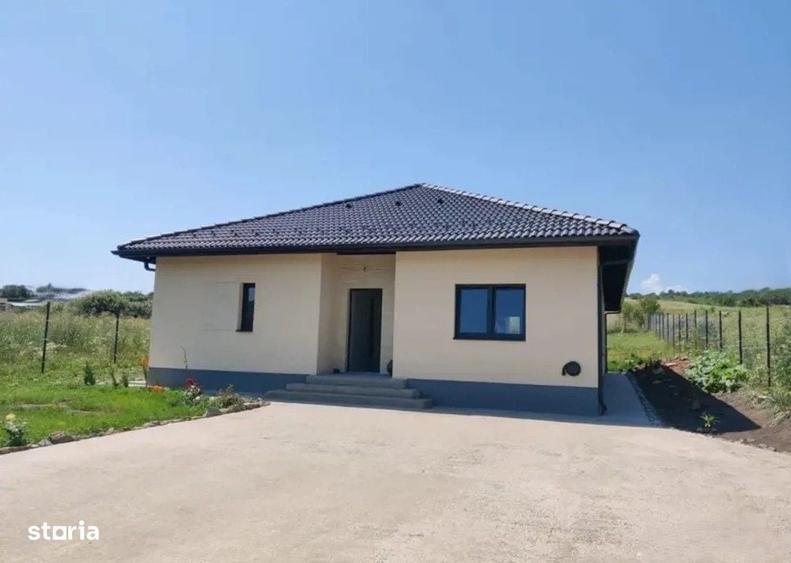 Casă cu 4 camere în Mera