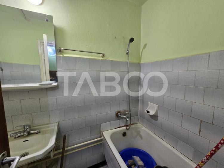 Apartament cu 2 camere nedecomandat în Țiglari