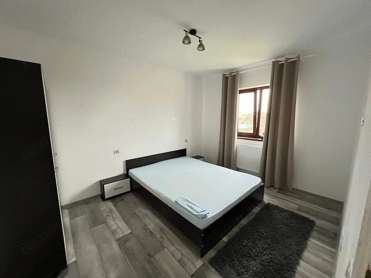Apartament cu 3 camere semidecomandat în Giarmata