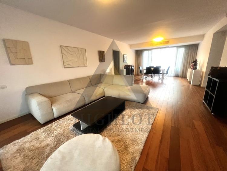 Apartament cu 3 camere semidecomandat, mobilat în Kiseleff