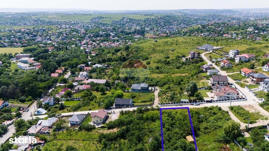 Teren de 1450 mp, în Bucium