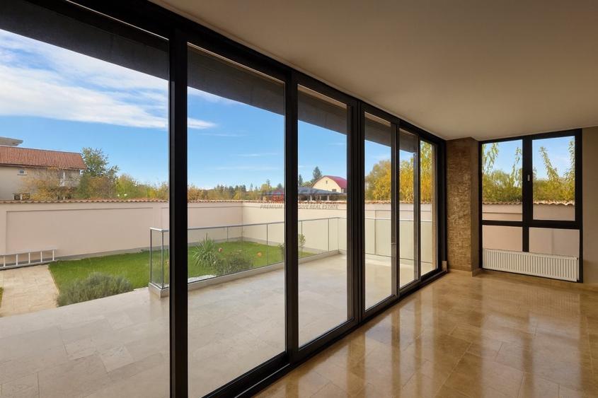 Casă individuală cu 8 camere cu Piscina în Snagov