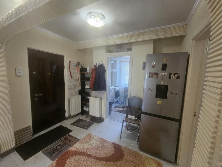 Apartament cu 4 camere decomandat în Exercițiu