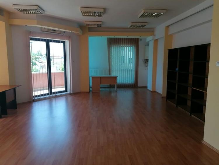 Bd. Mamaia, spatiu 70 mp., cladire de birouri - 4