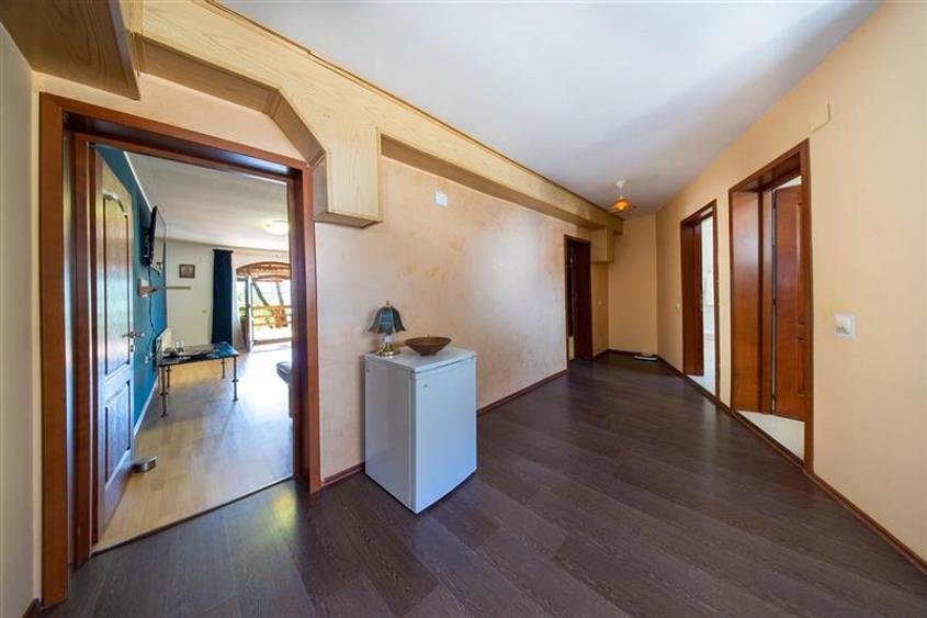 Vanzare Vila/Pensiune 11 camere zona Mamaia Nord langa plaja - 29