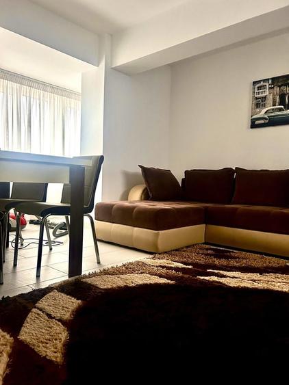 Apartament cu 2 camere semidecomandat în Exterior Vest
