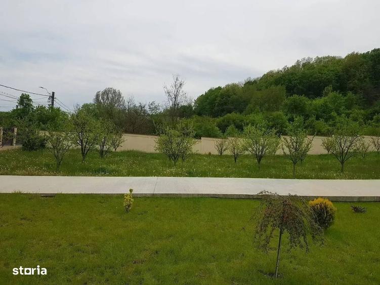 Casă cu 4 camere cu Teren 3172 Mp în Cobia