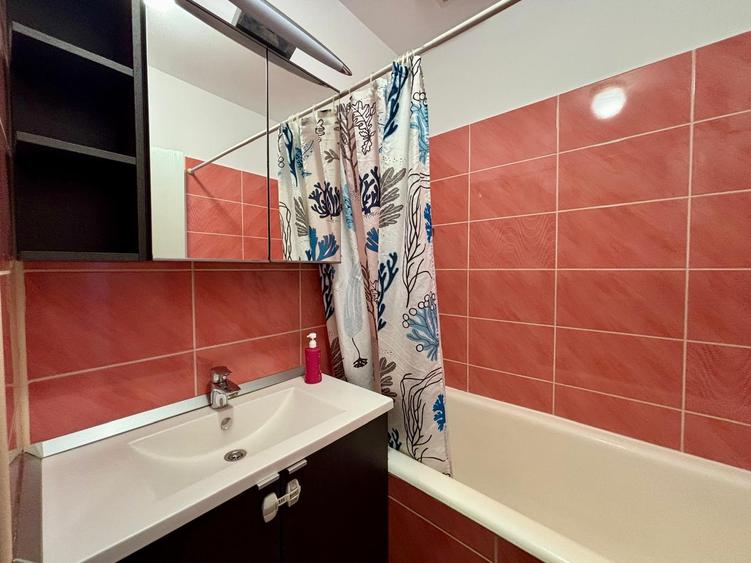 Bd Basarabia 2 Camere Loc de parcare Metrou Piata Muncii 10 minute - 10