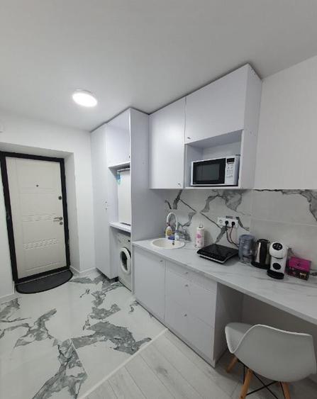 Apartament o camera zona Aeroportului - 1