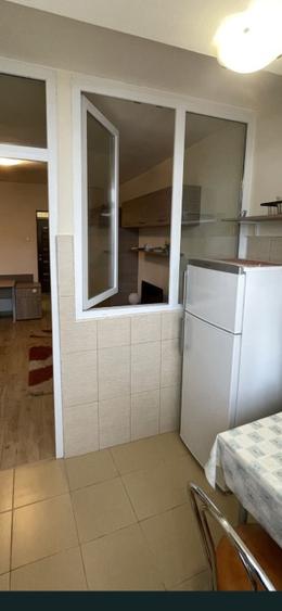 Garsoniera- Tractorul langa- Coresi Mall - 1