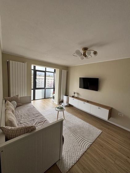 Inchiriez apartament 2 camere - 1