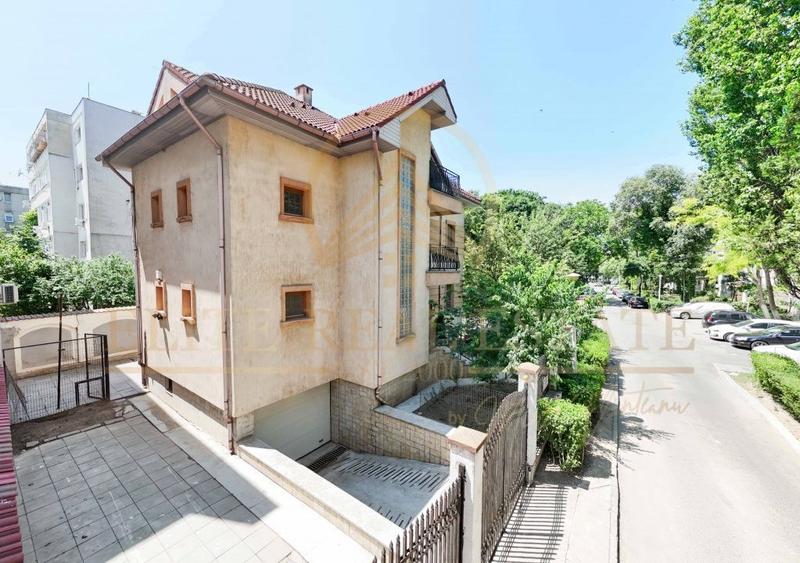 Vila premium ultracentrala, fara vecini, teren 377 mp, garaj! - 48