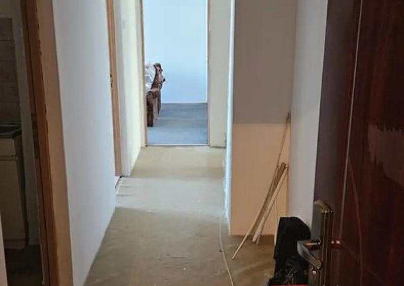 Apartament 4 camere central - 3