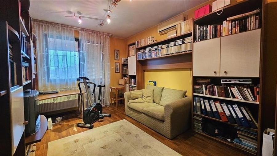 CASA cu piscina formata din 2 corpuri Braytim Gospodarilo - 12