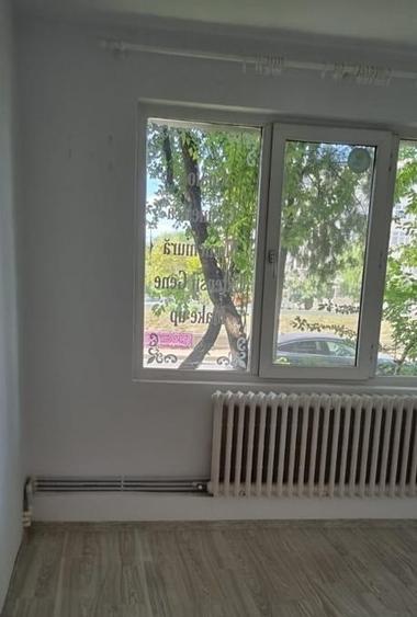 Spatiu Comercial Podu Ros - 4