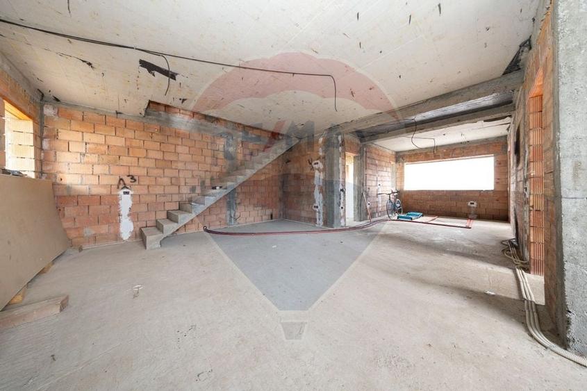 Casă P+1 la roșu + anexă mobilată - 24