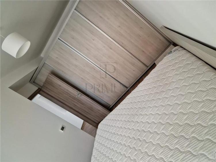 Apartament cu 3 camere decomandat, mobilat în Dumbrăvița
