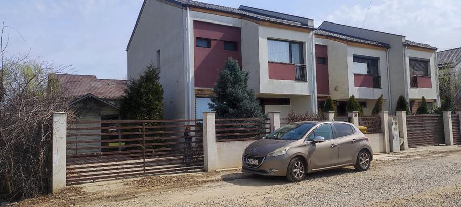 vila cocheta, zona de vile linistita, ideal familie cu 2 copii - 1