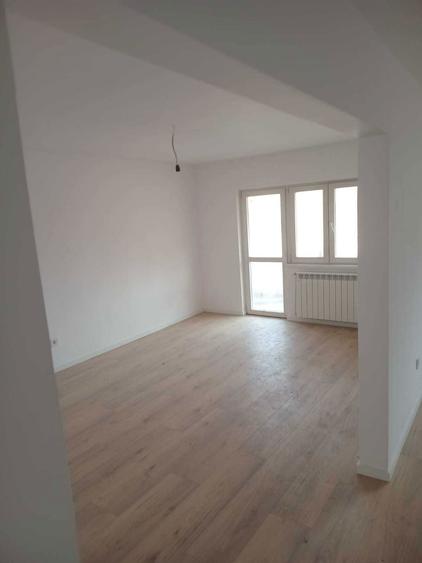 Vind apartament 3 camere in Aiud centru, renovat complect nou. - 4
