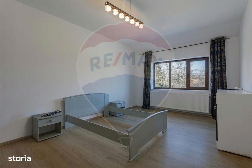 Casa cu 4 dormitoare in Ronat | 181 mp utili | Garaj | Teren 345 mp - 11