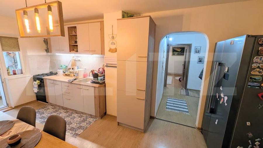 Apartament cu 4 camere decomandat, mobilat în Ampoi 3