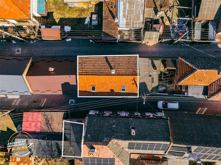 Accesibilitate si farmecul unei case cu garaj, locatie de referinta, Central, Ta - 20