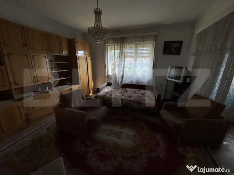 Casa de vanzare 3 camere - 6