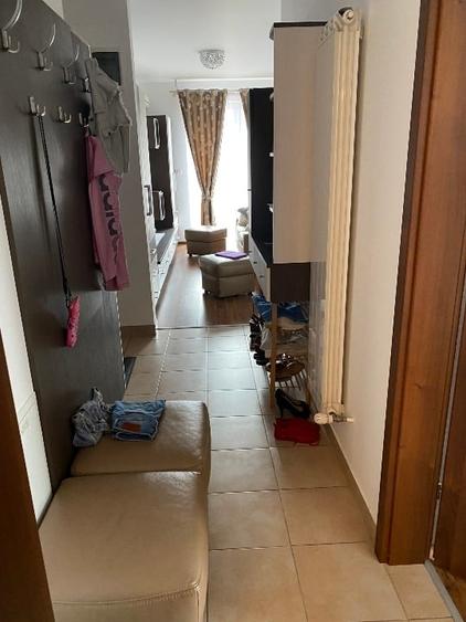 Apartament cu 3 camere decomandat în Torontalului