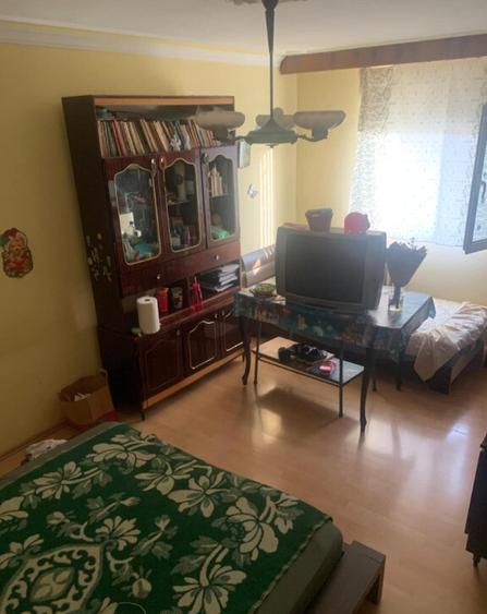 Apartament 3 camere decomandat etaj 3/4 Nicolina 1 - 7