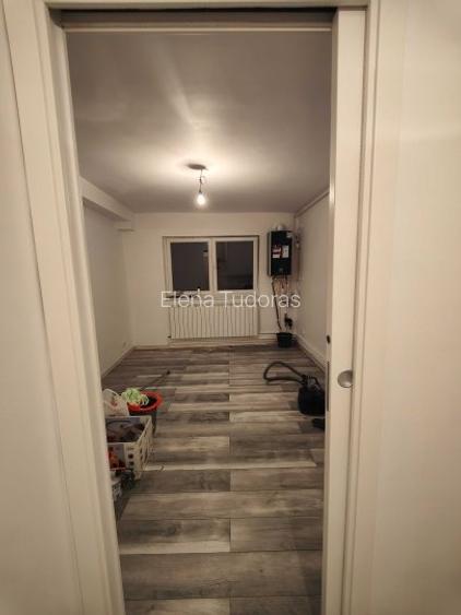 Dristor-Garsonieră renovată, centrală termică proprie, metrou la 10-15 min Dristor-Garsonieră renovată, centrală termică proprie, metrou la 10-15 min