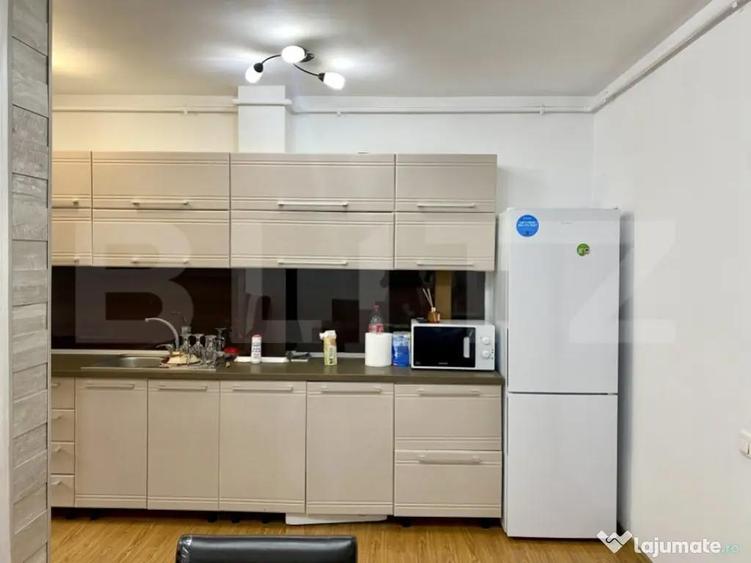 Apartament mobilat modern, 3 camere, 90 mp, zona Central, pe - 10