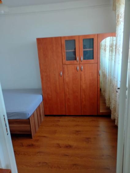 Ap.3 camere, Podu Ros - 1