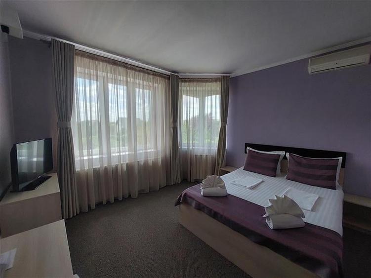 Casa cu 13 camere, pentru activitati diverse, in Micalaca - 13