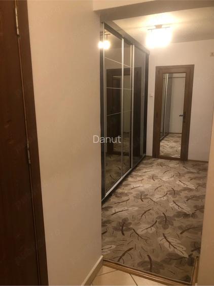 Inchiriez apartament cu 3 camere * 89 mp* 2 bai* Pacurari