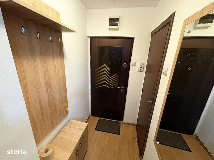 Apartament cu 2 camere semidecomandat în Decebal