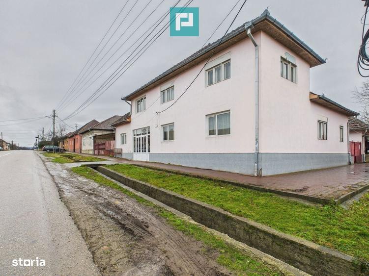 Casa moderna P+1, cu magazin, langa orasul Sebis - 1
