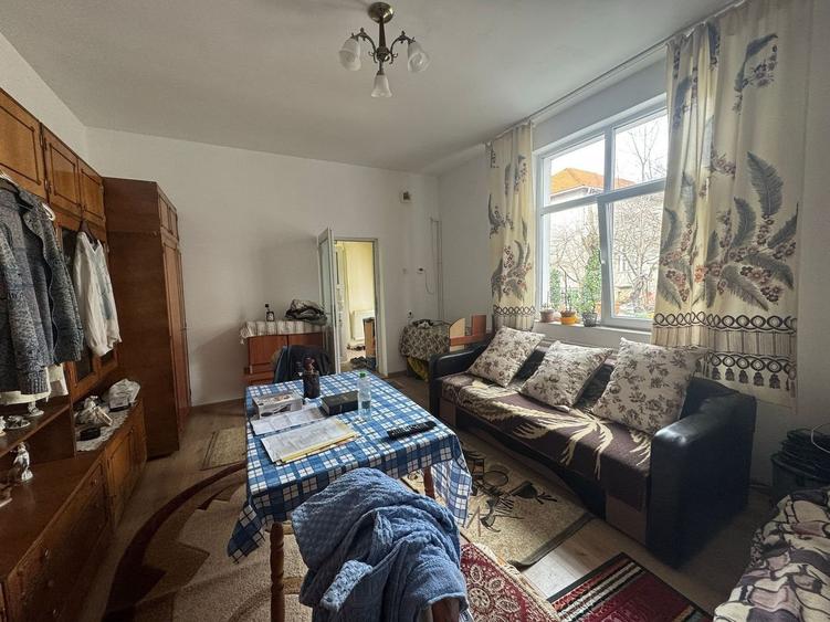 Apartament 1 camera decomnadat, 40mp la casa, curte comuna+pod-Central - 3