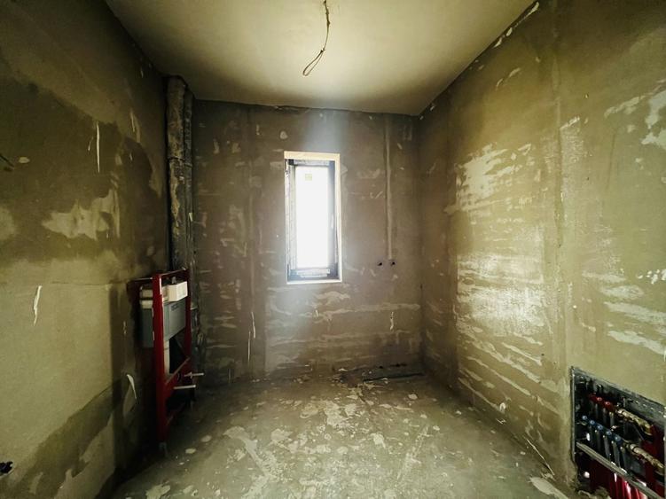 Apartament 4 camere Bloc Nou Torontalului - 5