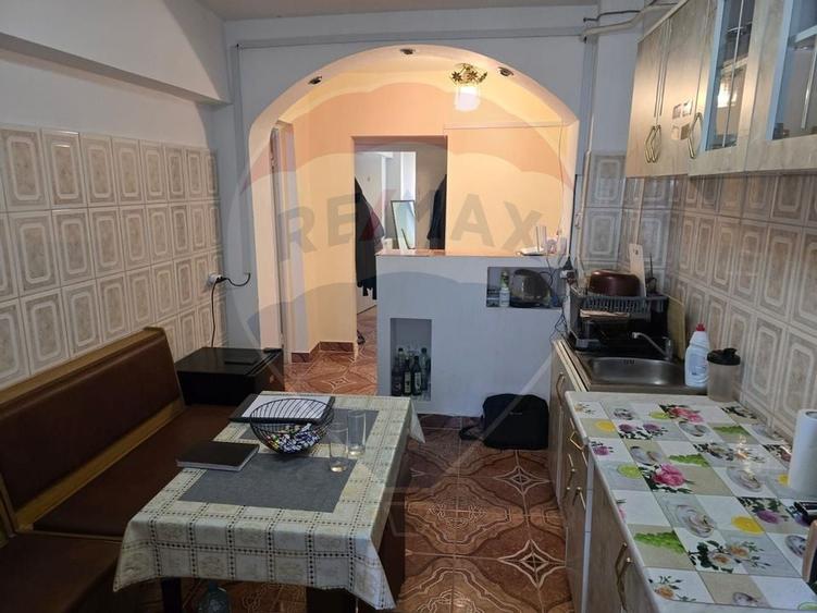 Apartament cu 3 camere de vanzare in zona Central - 4