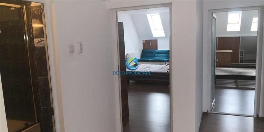 Apartament 3 camere, 95 mp pe doua niveluri cu terasa de 30 mp, Eroilor - 10
