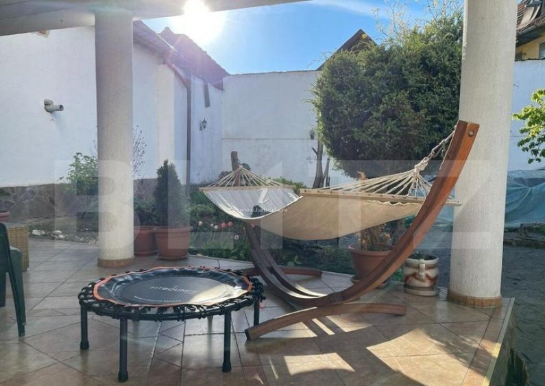 Casa / Vila, 240 mp, zona Cristian Brasov - 2